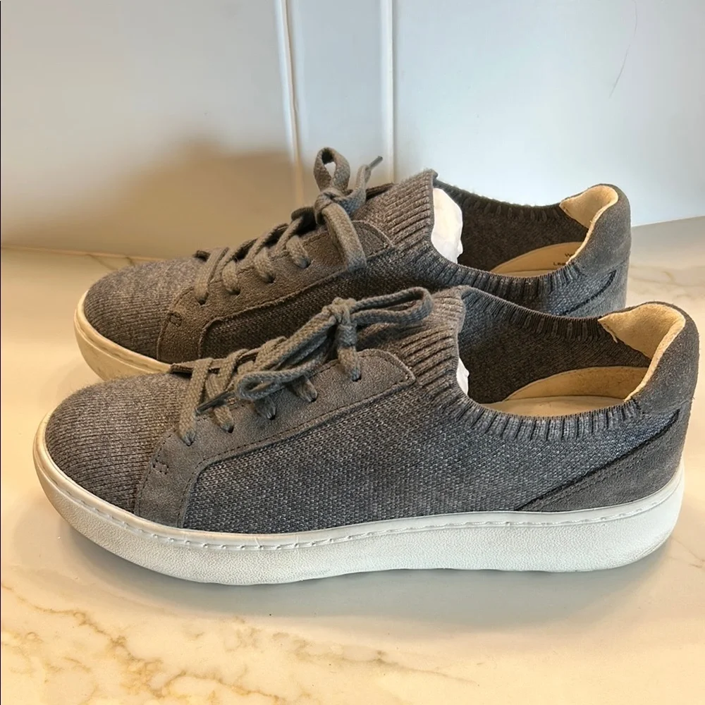 Johnston & Murphy Gray Knit Lace-Up Sneakers